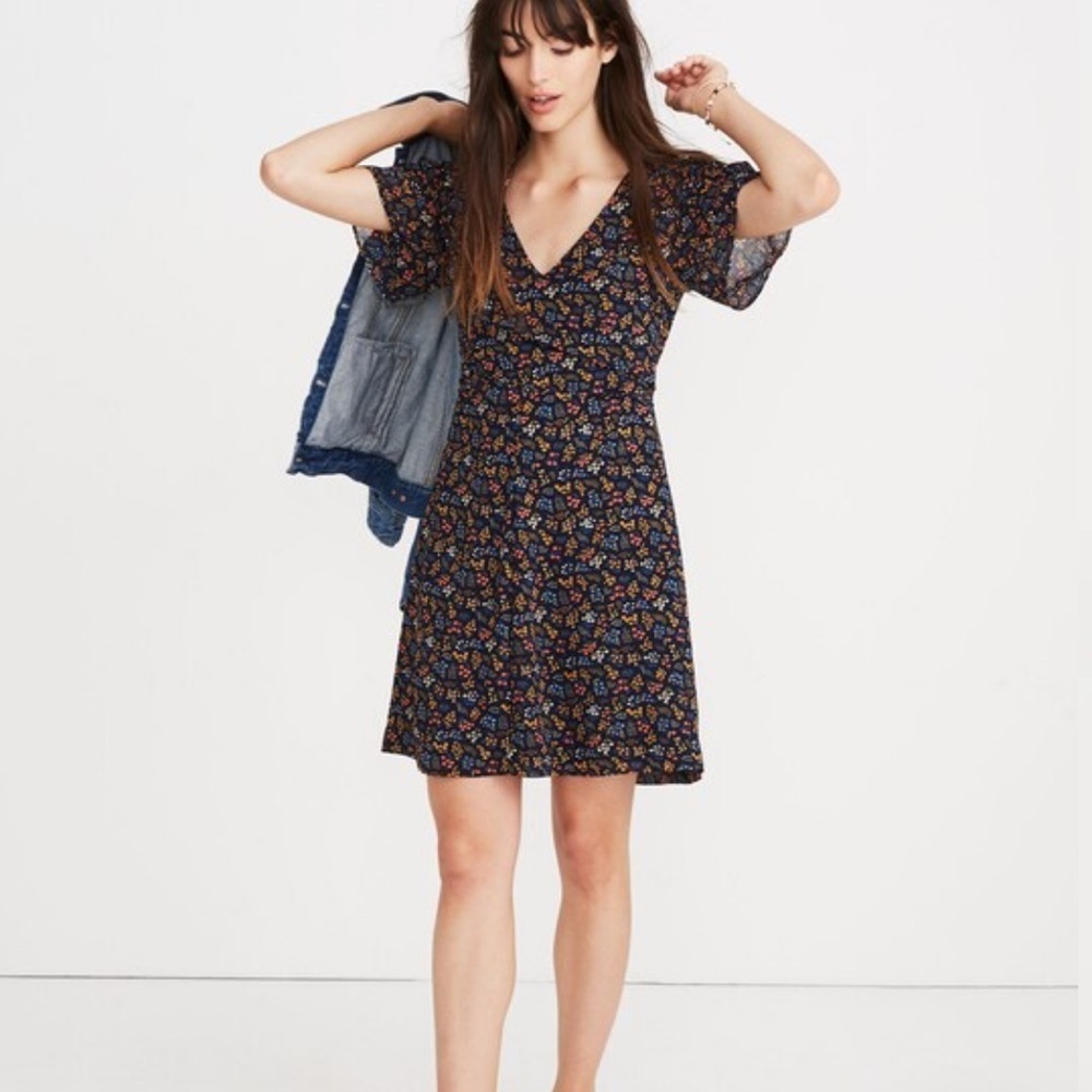 Madewell Cross-Front Mini Dress in Garden Party Size 6